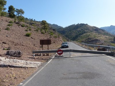 Strassensperre, Presa de la Nina (640x480).jpg