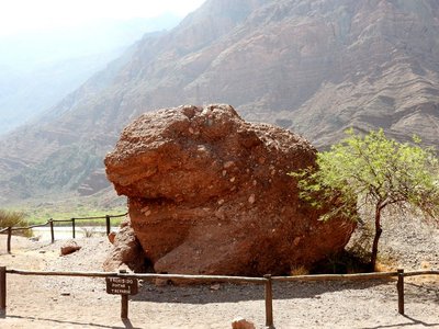 DSCN1805.JPG (151.55 KiB) 12558 mal betrachtet El Sapo (Kröte), Quebrada de las Conchas, Salta